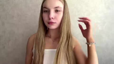 Caroline online show from 5, 7, 2026