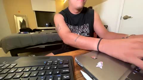 Snapshot of adriannn222 chatting on 22, 11, 2025 adriannn222 online show from 22, 11, 2025
