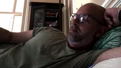 Snapshot of adrienfromparis chatting on 24, 4, 2026 adrienfromparis online show from 24, 4, 2026