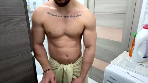 Snapshot of advp69 chatting on 5, 11, 2025 Mrrfitt online show from 5, 11, 2025