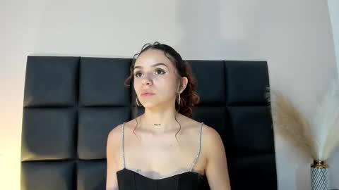 aelinduvalier online show from 5, 12, 2025