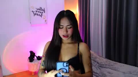 Snapshot of aeshamargaux chatting on 4, 11, 2025 aeshamargaux online show from 4, 11, 2025