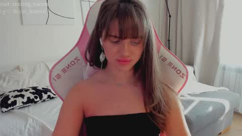 Naomi My instagram account - teasing naomi online show from 14, 4, 2026