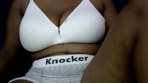 african_adasa02 online show from 5, 11, 2025