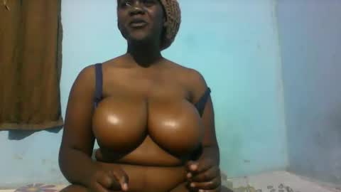 Snapshot of africangal6677 chatting on 6, 5, 2026 africangal6677 online show from 6, 5, 2026