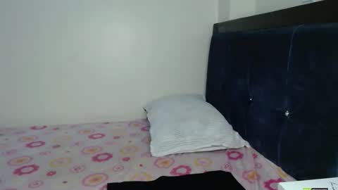 Snapshot of africas_booty842808 chatting on 8, 10, 2025 Mia online show from 8, 10, 2025