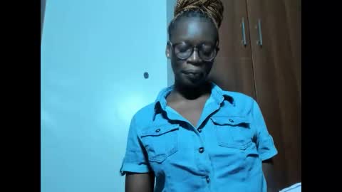 Leah online show from 15, 2, 2025