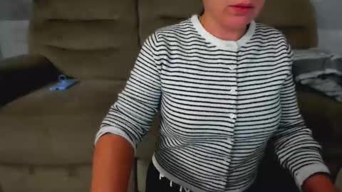 Snapshot of afrodisiacaly chatting on 30, 11, 2025 afrodisiacaly online show from 30, 11, 2025