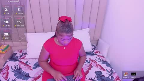 Snapshot of afrodita_de_amor chatting on 8, 10, 2025 Vr. online show from 8, 10, 2025