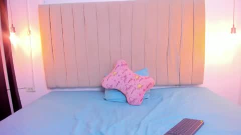 Snapshot of afrodita_house chatting on 15, 12, 2025 afrodita_house online show from 15, 12, 2025