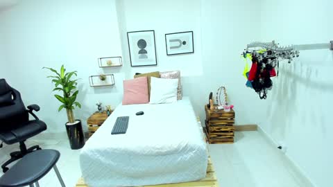 Snapshot of afrodita_martinez chatting on 15, 1, 2025 Afrodita online show from 15, 1, 2025