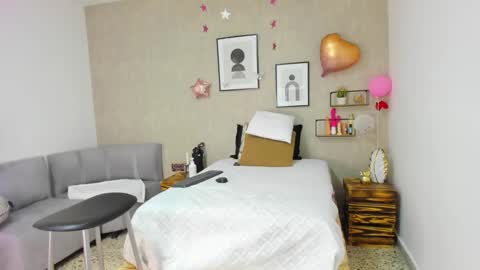 Snapshot of afrodita_martinez chatting on 17, 2, 2025 Afrodita online show from 17, 2, 2025