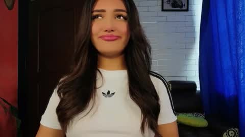 Snapshot of afrodita_shalom chatting on 17, 12, 2025 AFRODITA online show from 17, 12, 2025