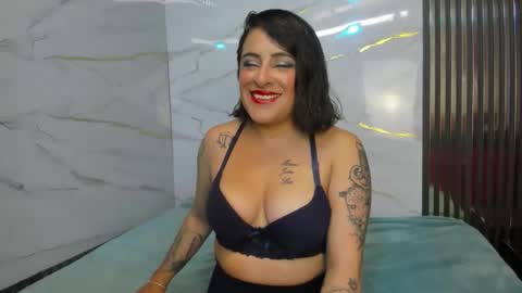 afroditaowen_ online show from 12, 11, 2025