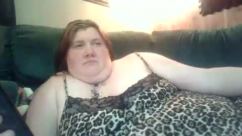 Snapshot of afterhoursangle35 chatting on 19, 4, 2026 Babygirls353637 online show from 19, 4, 2026