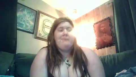Snapshot of afterhoursangle35 chatting on 25, 4, 2026 Babygirls353637 online show from 25, 4, 2026