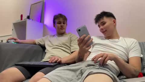 Snapshot of ag_prince chatting on 14, 4, 2026 Mark online show from 14, 4, 2026