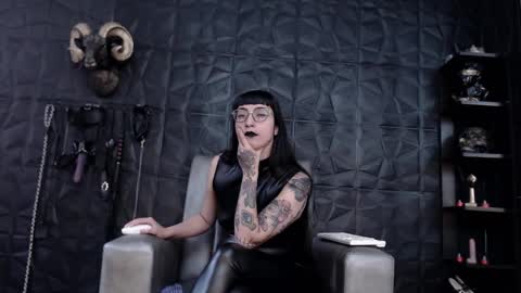 Snapshot of agata_darkness chatting on 1, 3, 2025 Miss Agata online show from 1, 3, 2025