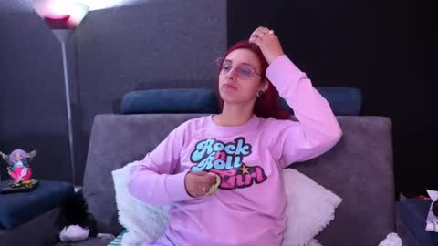 Agata Collinss online show from 29, 9, 2025