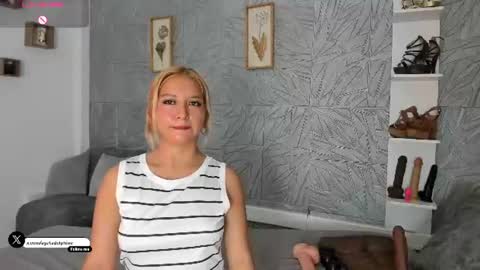 Snapshot of agatadelphine_mr chatting on 2, 7, 2026 Agatadelphine online show from 2, 7, 2026