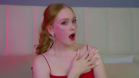 Snapshot of agatafoxley chatting on 12, 11, 2025 AgataFoxley online show from 12, 11, 2025