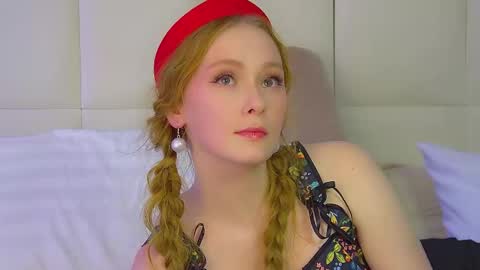 Snapshot of agatafoxley chatting on 27, 11, 2025 AgataFoxley online show from 27, 11, 2025