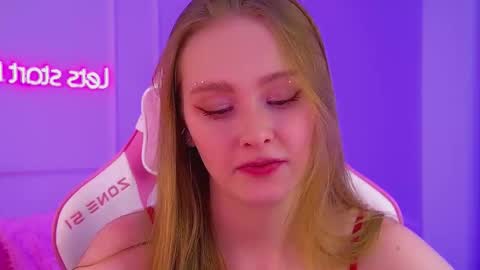 Snapshot of agatafoxley chatting on 4, 2, 2026 AgataFoxley online show from 4, 2, 2026