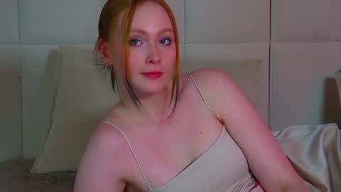 Snapshot of agatafoxley chatting on 19, 7, 2026 AgataFoxley online show from 19, 7, 2026
