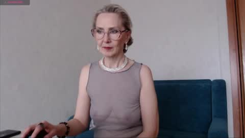 Snapshot of agatha_moore_ chatting on 24, 4, 2026 Agatha online show from 24, 4, 2026
