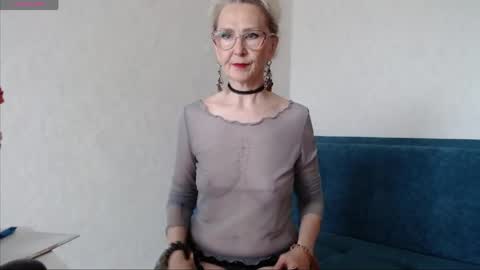 Snapshot of agatha_moore_ chatting on 19, 5, 2026 Agatha online show from 19, 5, 2026