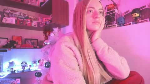 Snapshot of agathaa_ks_ chatting on 10, 12, 2024 Camila 2 online show from 10, 12, 2024