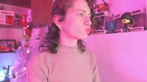 Snapshot of agathaa_ks_ chatting on 30, 12, 2024 Camila 2 online show from 30, 12, 2024