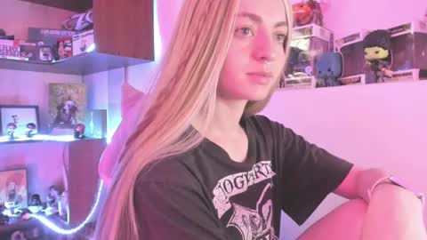 Snapshot of agathaa_ks_ chatting on 9, 1, 2025 Camila 2 online show from 9, 1, 2025
