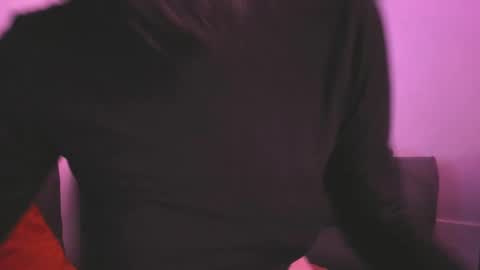 Snapshot of agathaa_ks_ chatting on 1, 2, 2025 Camila 2 online show from 1, 2, 2025