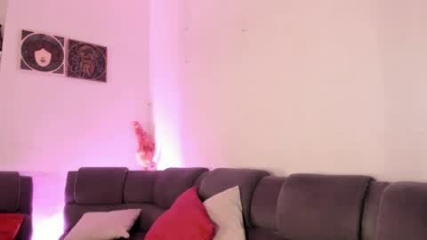 Camila     2 online show from 14, 4, 2026