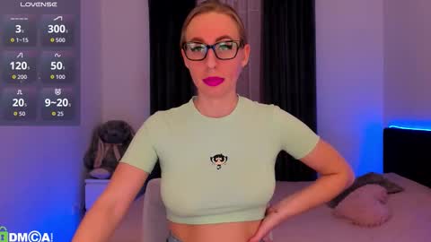 Snapshot of agent_polly chatting on 12, 1, 2026 Polly online show from 12, 1, 2026