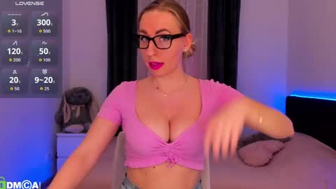 Snapshot of agent_polly chatting on 22, 3, 2026 Polly online show from 22, 3, 2026