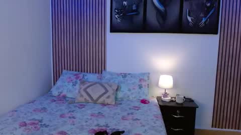 Snapshot of aghata_walkerl chatting on 19, 3, 2026 aghata walkerl online show from 19, 3, 2026