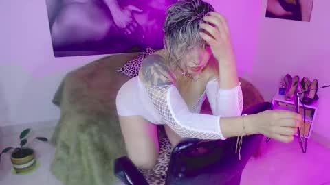 Snapshot of agnes_blackmore chatting on 3, 12, 2024 Lily online show from 3, 12, 2024