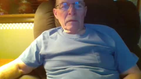 Snapshot of aguynrkfrd chatting on 16, 12, 2024 aguynrkfrd online show from 16, 12, 2024