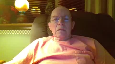 Snapshot of aguynrkfrd chatting on 21, 12, 2024 aguynrkfrd online show from 21, 12, 2024