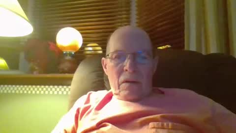 Snapshot of aguynrkfrd chatting on 22, 12, 2024 aguynrkfrd online show from 22, 12, 2024