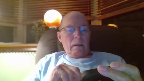 Snapshot of aguynrkfrd chatting on 1, 10, 2025 aguynrkfrd online show from 1, 10, 2025