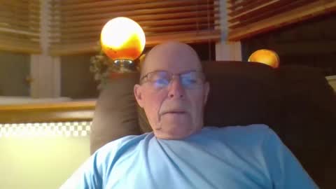 Snapshot of aguynrkfrd chatting on 11, 10, 2025 aguynrkfrd online show from 11, 10, 2025