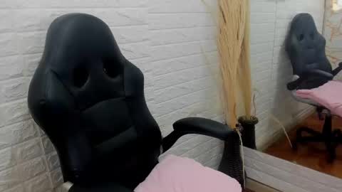 Snapshot of ahisha09 chatting on 5, 12, 2024 Ahisha online show from 5, 12, 2024