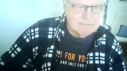 Snapshot of ahmole chatting on 1, 1, 2025 Ole online show from 1, 1, 2025