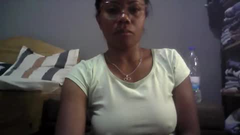 Aicha boobs online show from 1, 10, 2025