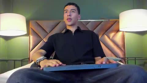 Snapshot of aiden_royce chatting on 8, 1, 2026 aiden_royce online show from 8, 1, 2026