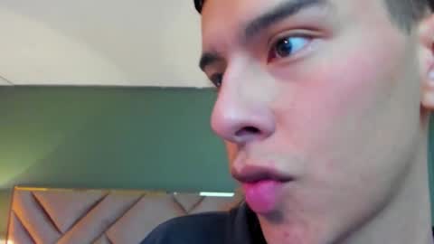 Snapshot of aiden_royce chatting on 12, 1, 2026 aiden_royce online show from 12, 1, 2026