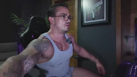 aidenlivex online show from 18, 11, 2025